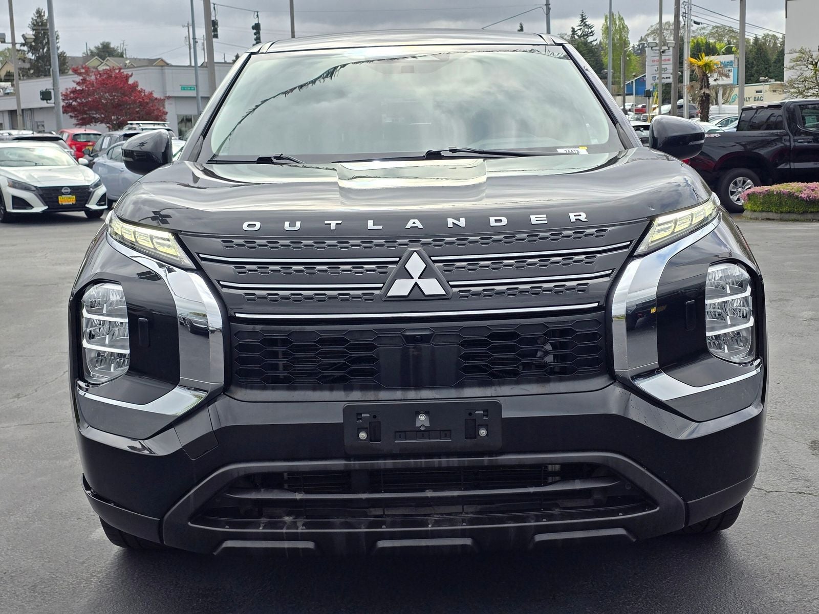 2022 Mitsubishi Outlander ES