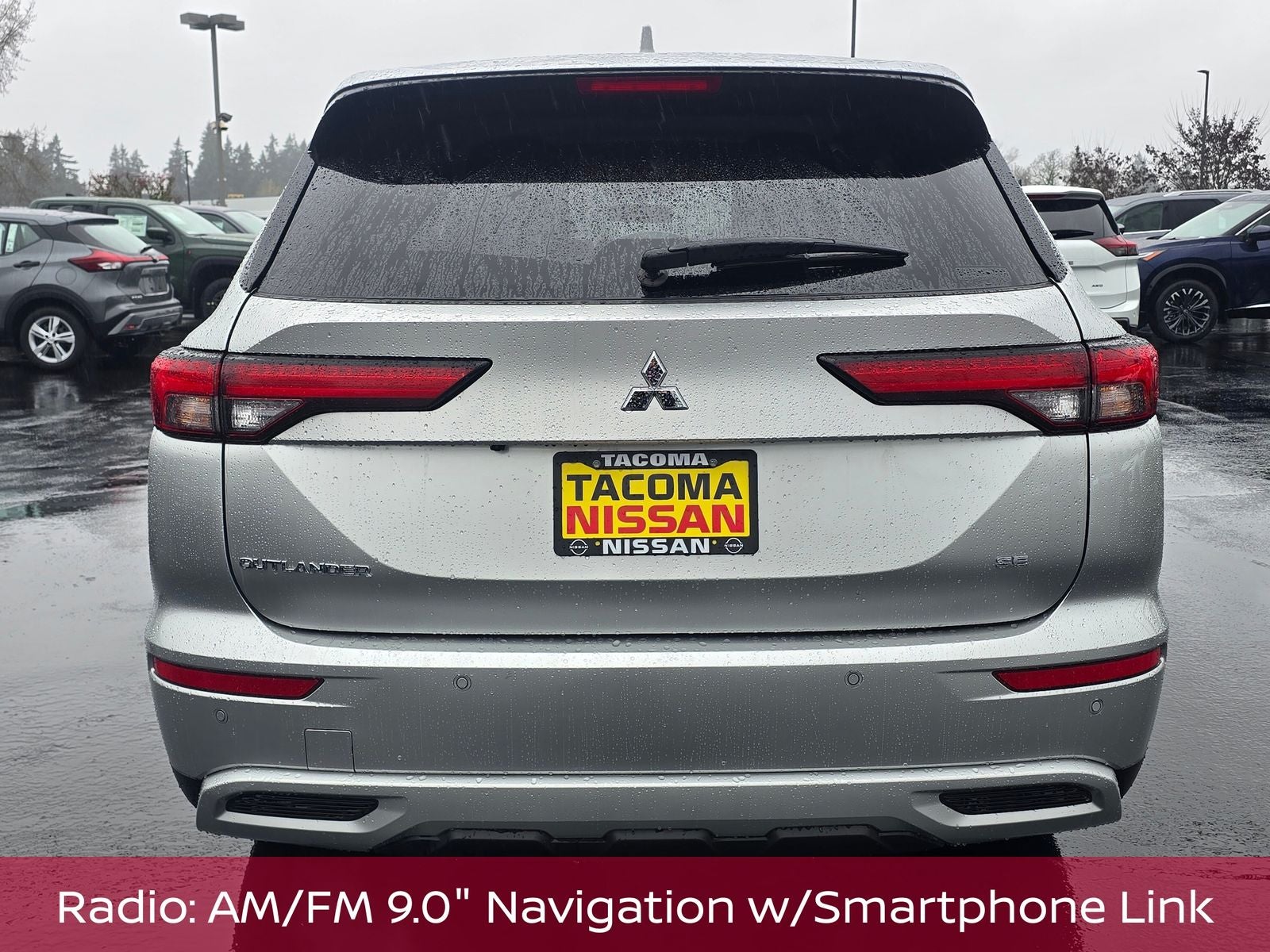 2024 Mitsubishi Outlander SE