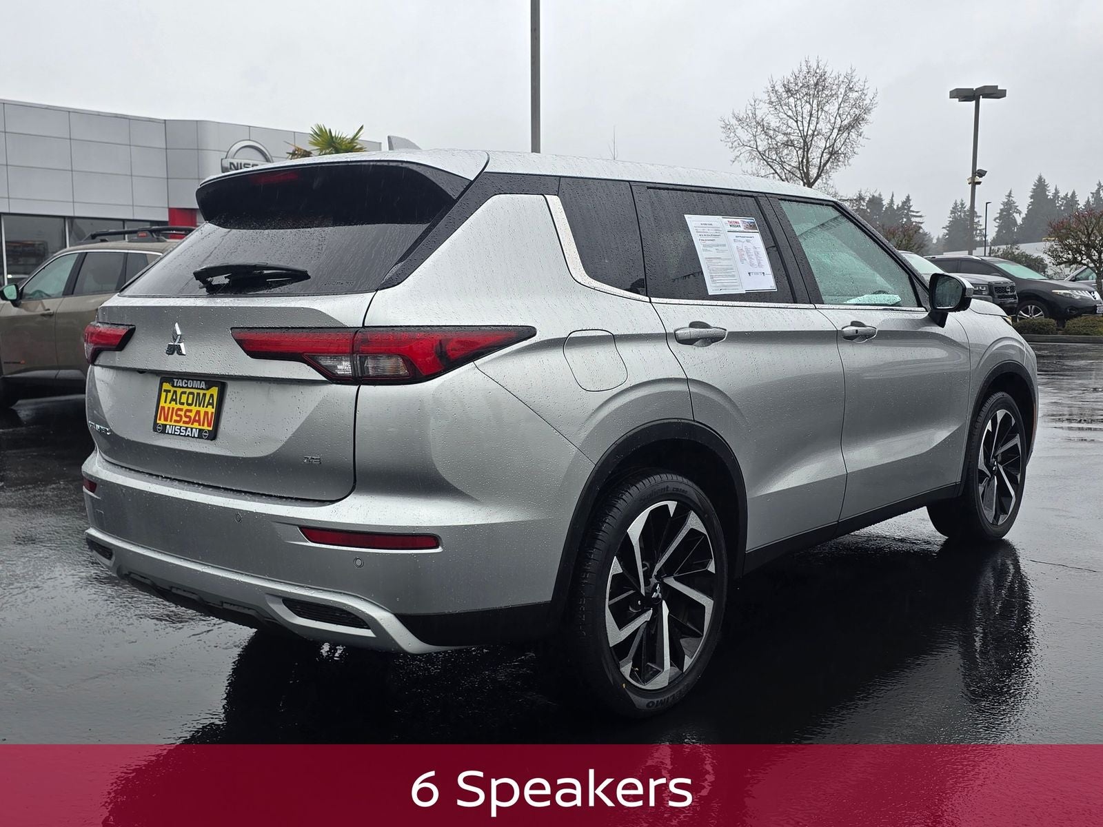 2024 Mitsubishi Outlander SE