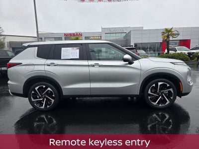 2024 Mitsubishi Outlander SE