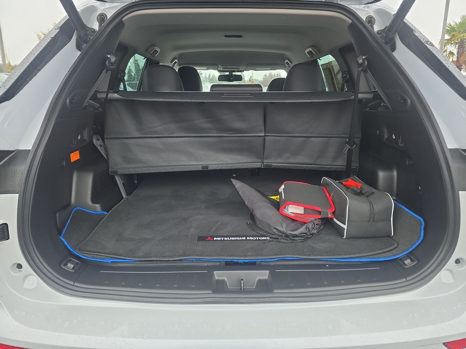 2023 Mitsubishi Outlander PHEV SEL