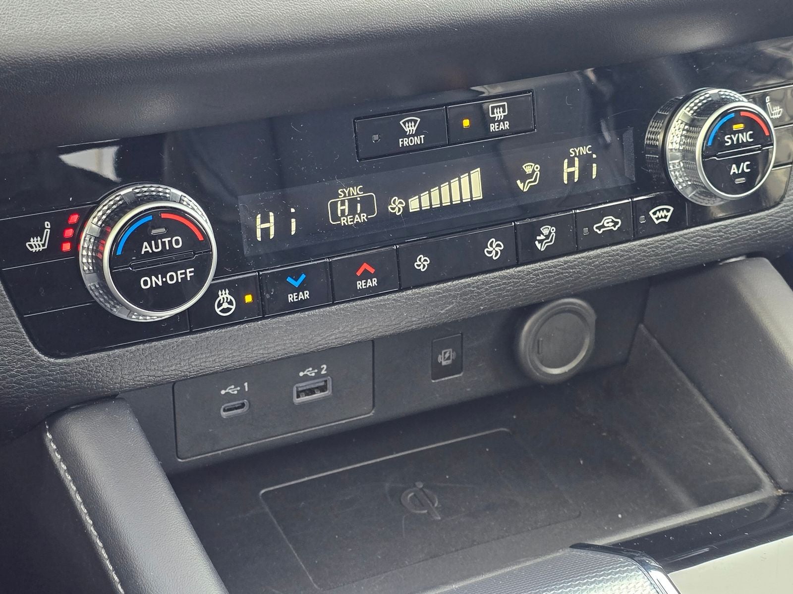 2024 Mitsubishi Outlander PHEV SEL