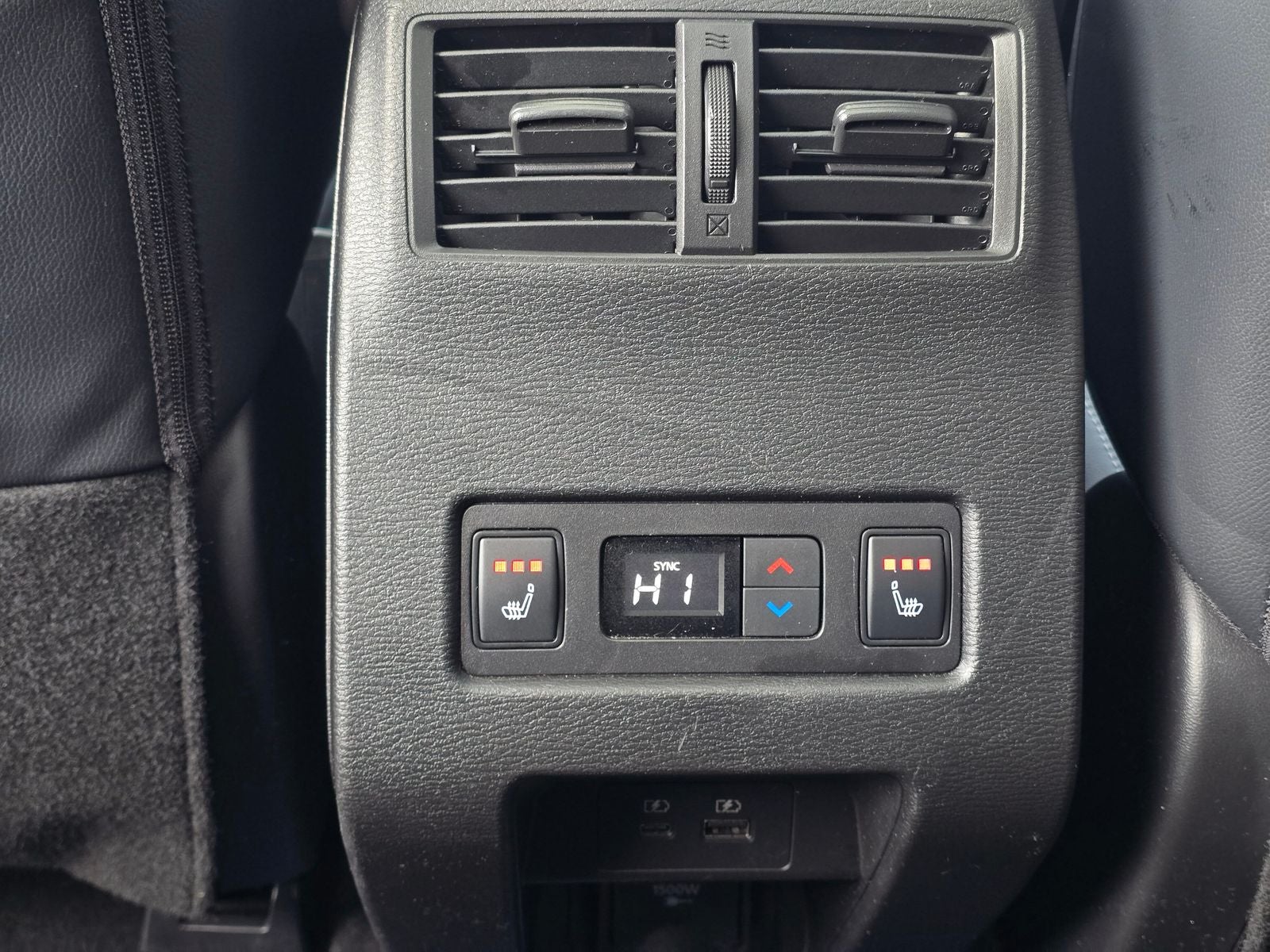 2024 Mitsubishi Outlander PHEV SEL