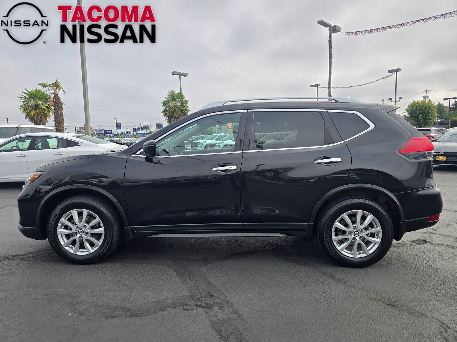 2017 Nissan Rogue SV