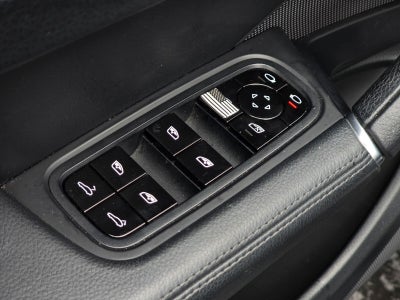 2020 Porsche Cayenne Base