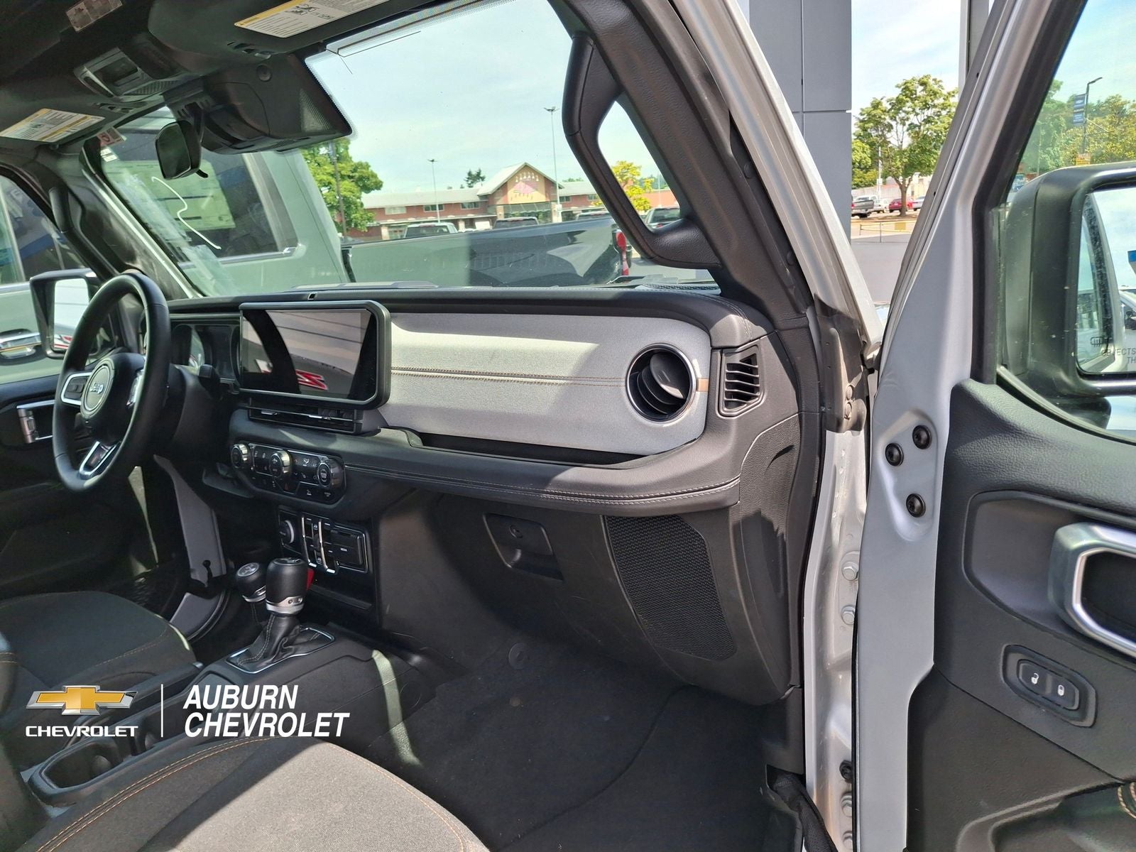 2024 Jeep Wrangler Sahara 4xe