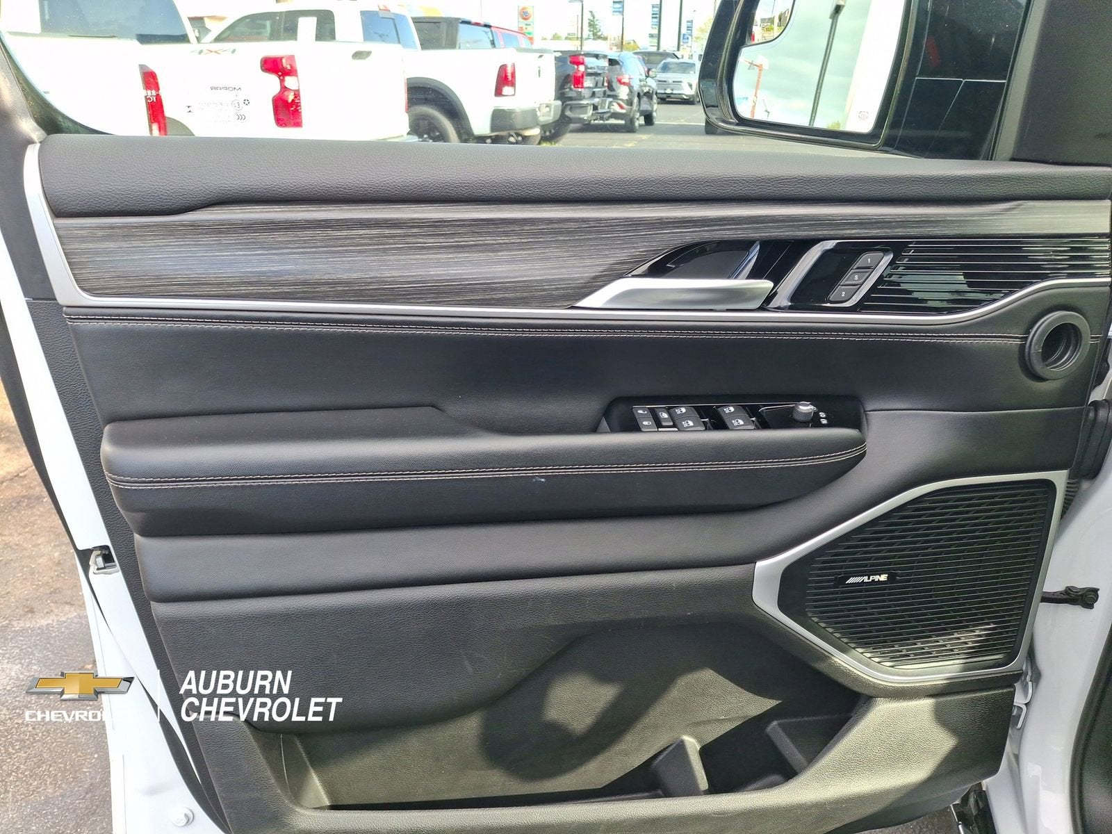 2023 Jeep Wagoneer L Series II
