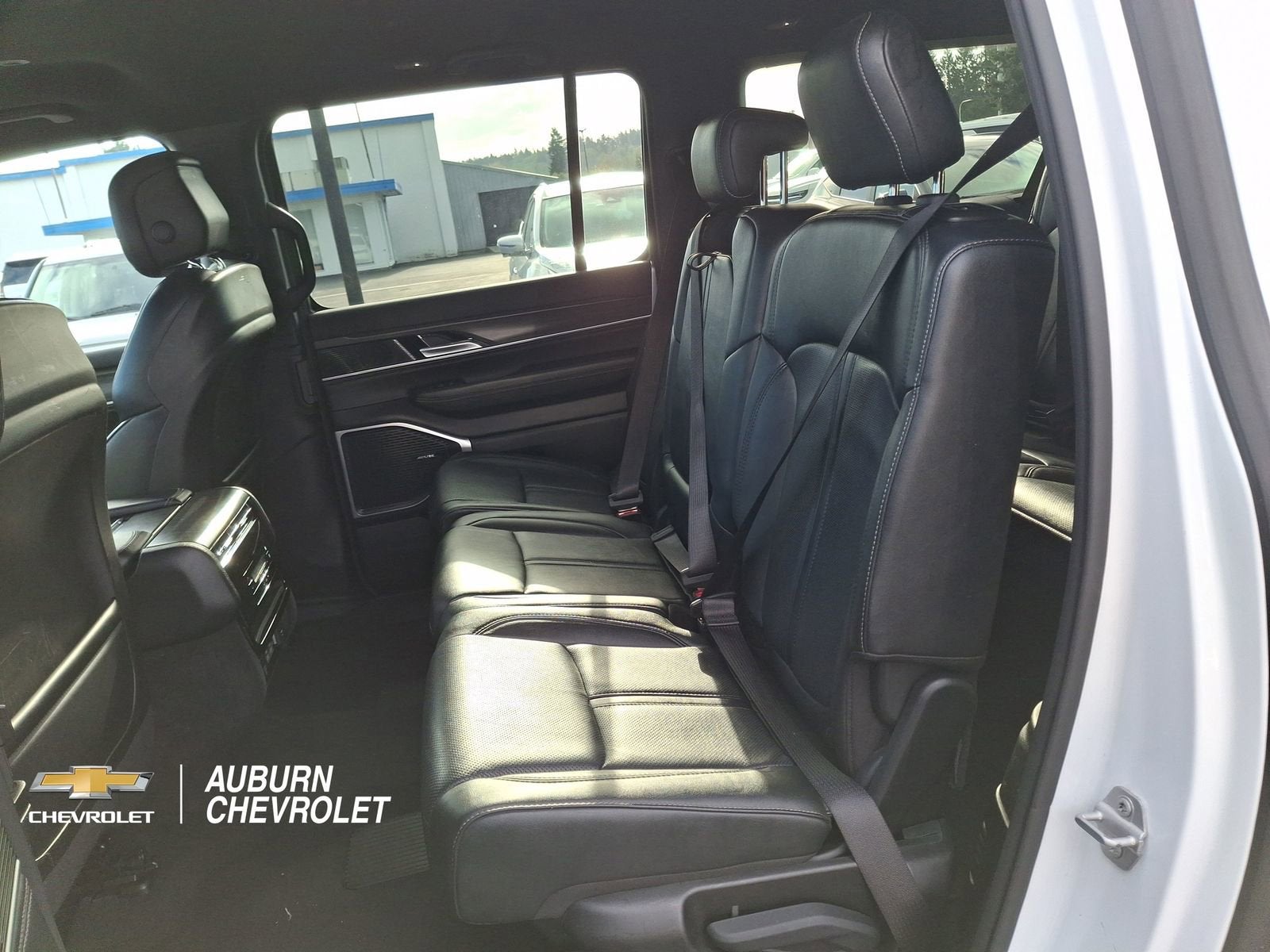 2023 Jeep Wagoneer L Series II