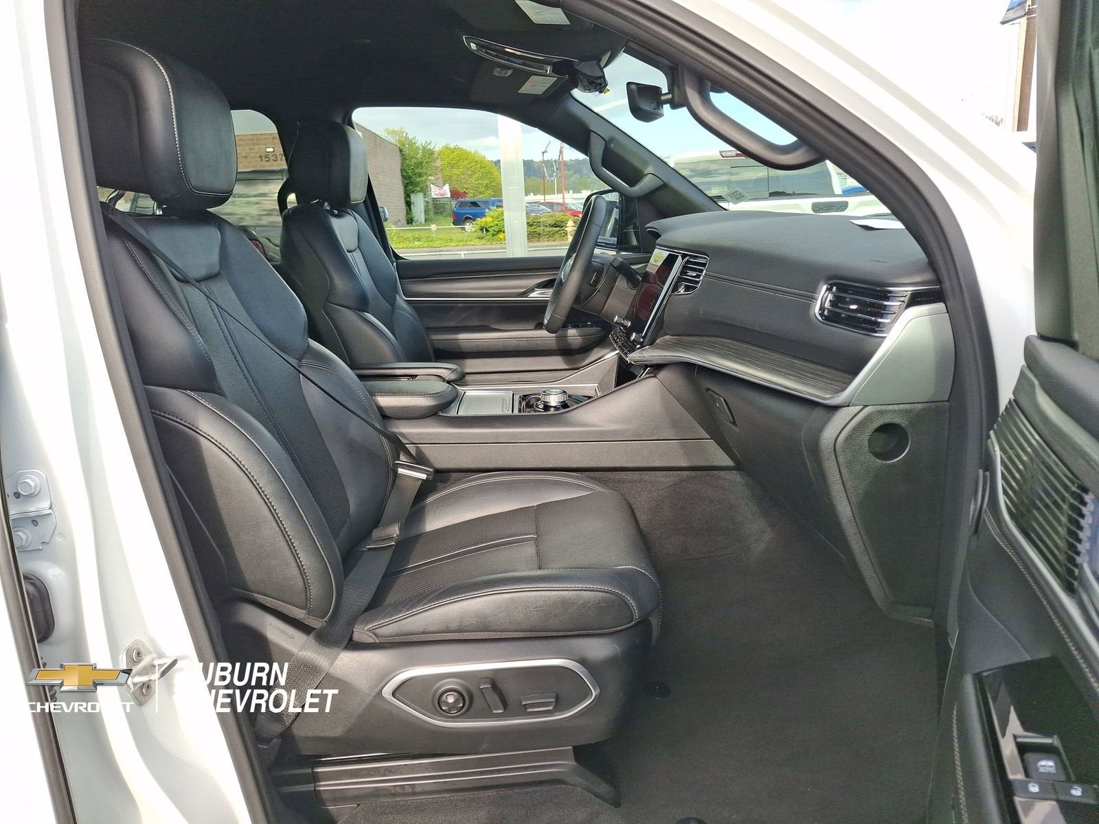 2023 Jeep Wagoneer L Series II