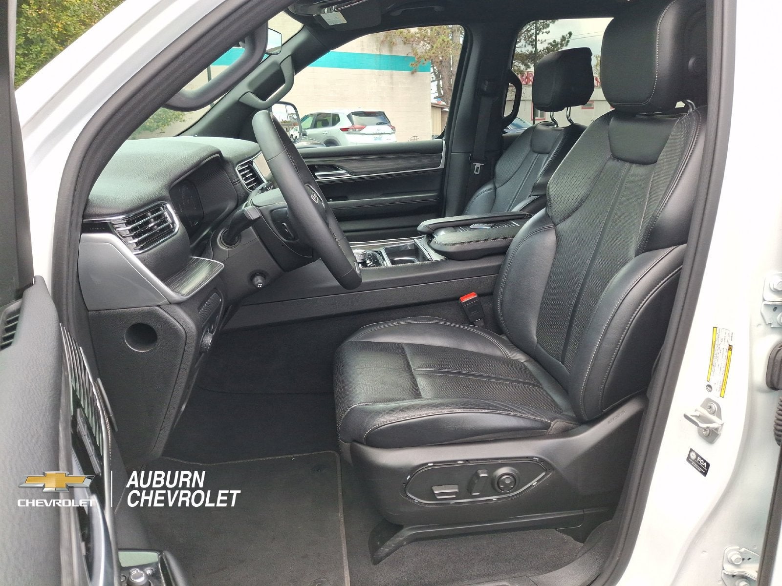 2024 Jeep Wagoneer L Series III