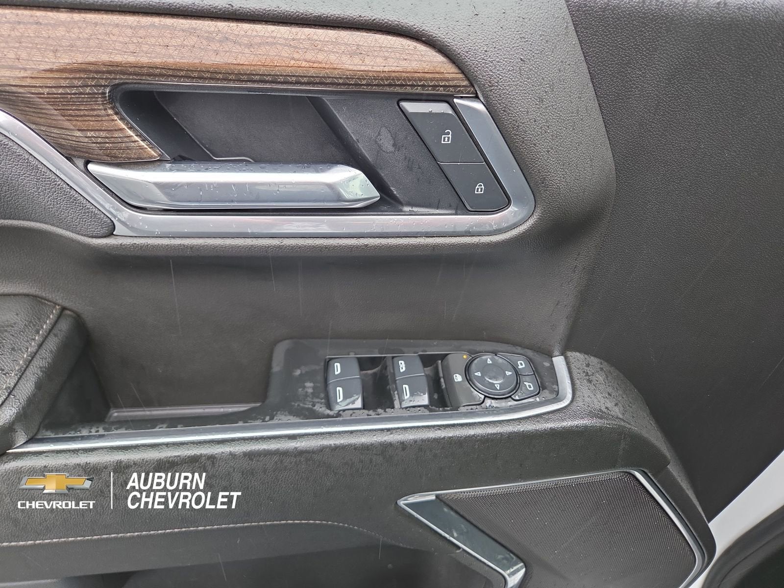 2025 Chevrolet Silverado 1500 LT LT1