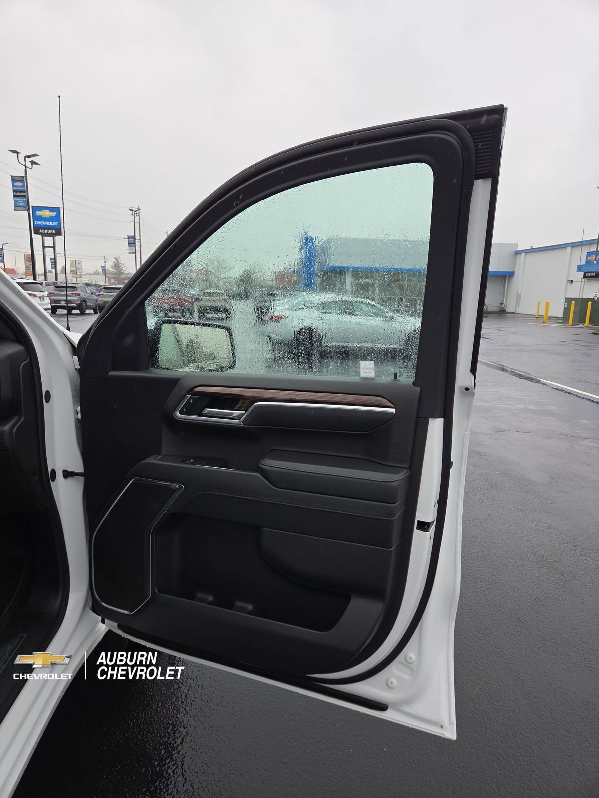 2025 Chevrolet Silverado 1500 LT LT1