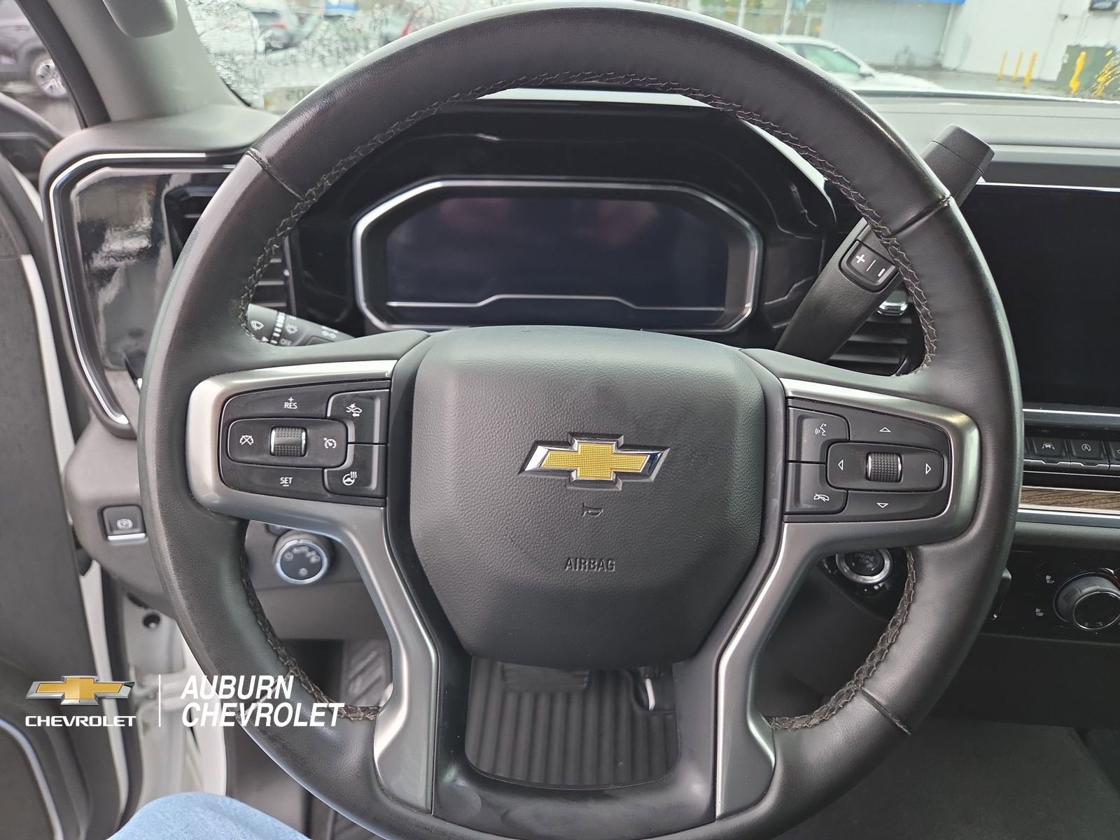 2025 Chevrolet Silverado 1500 LT LT1