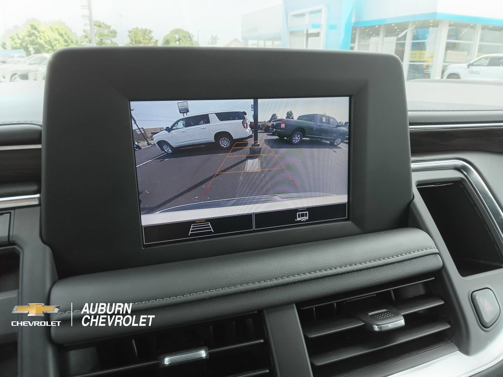 2022 Chevrolet Suburban LS