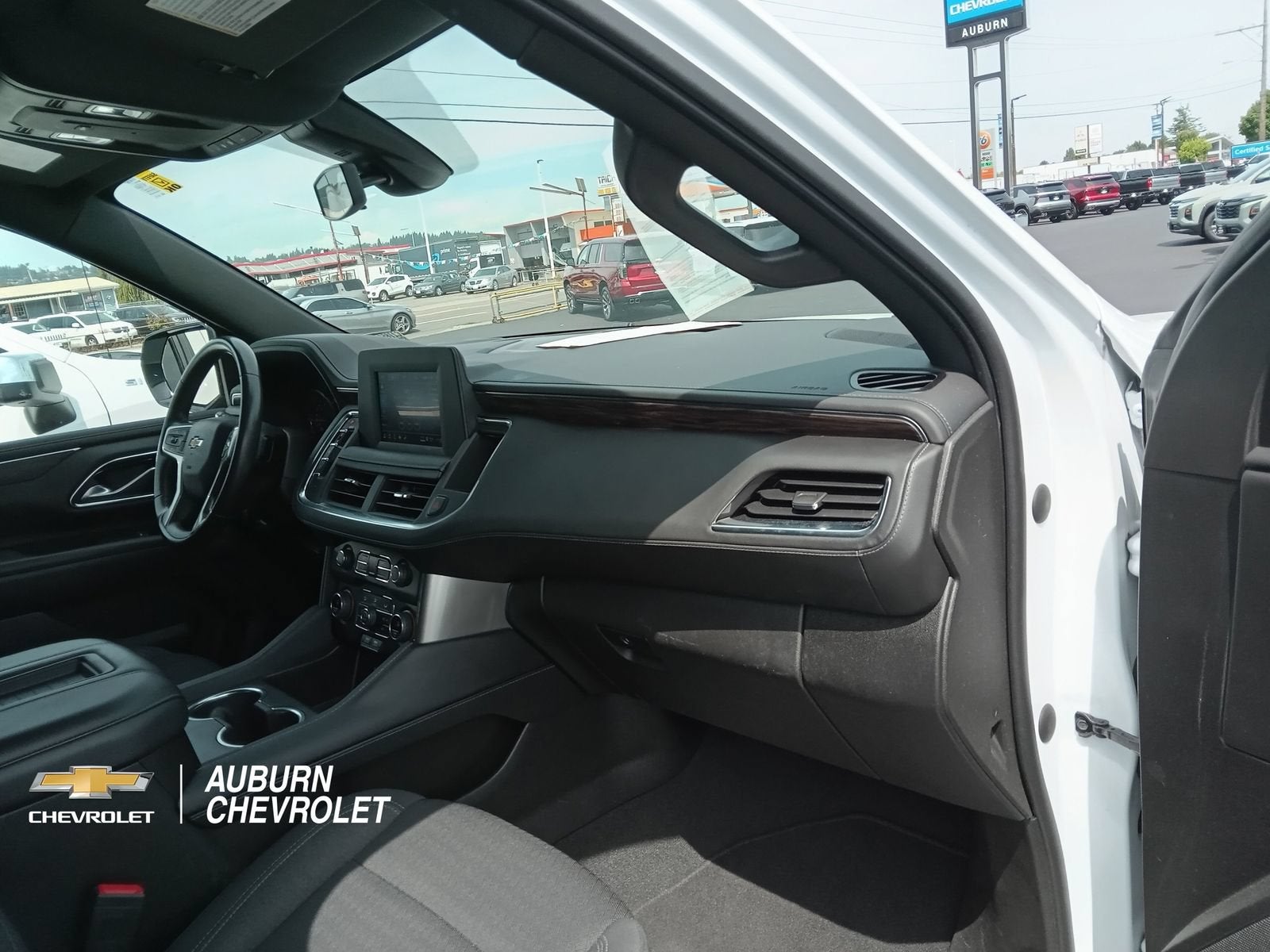 2022 Chevrolet Suburban LS