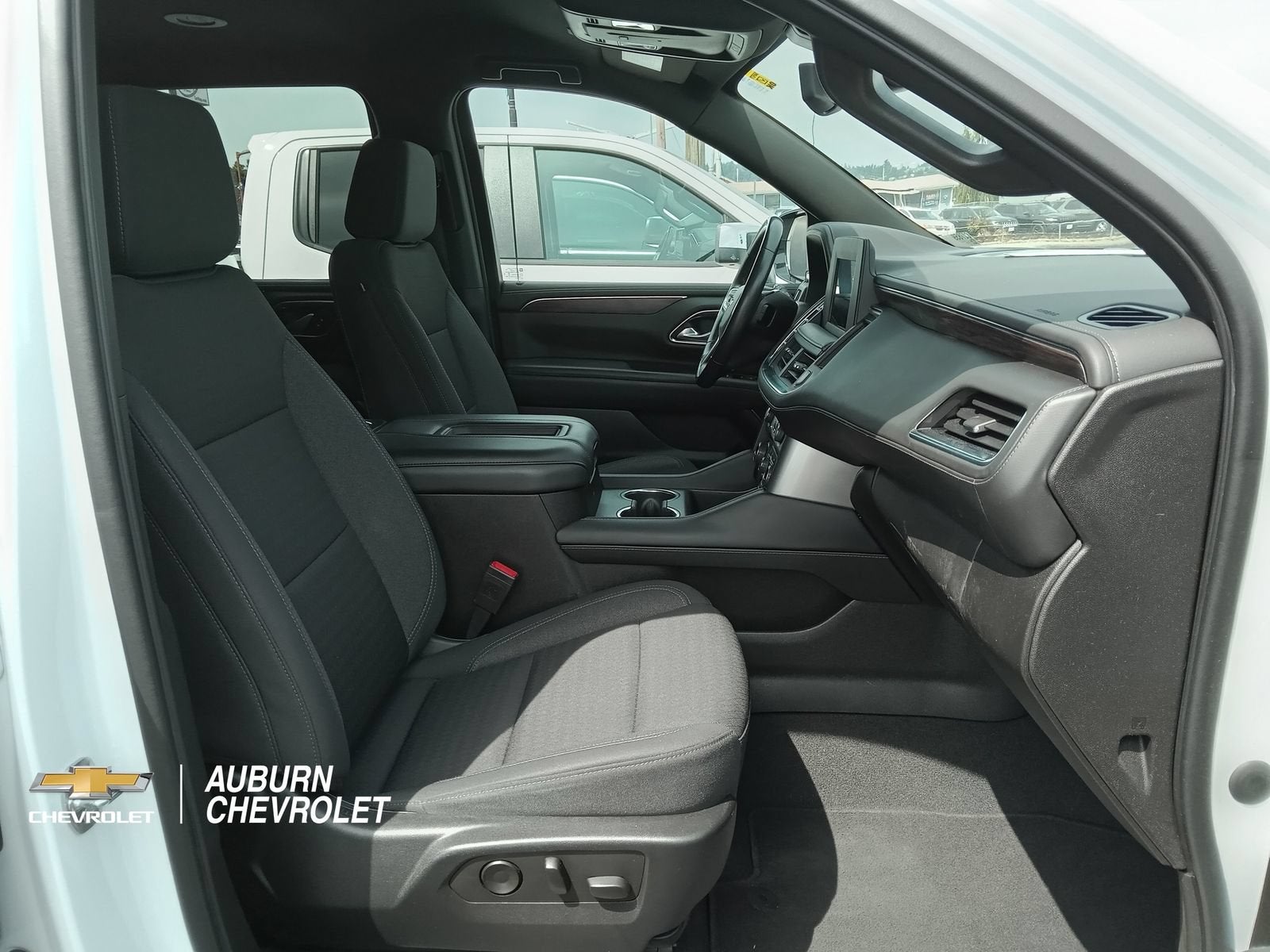 2022 Chevrolet Suburban LS