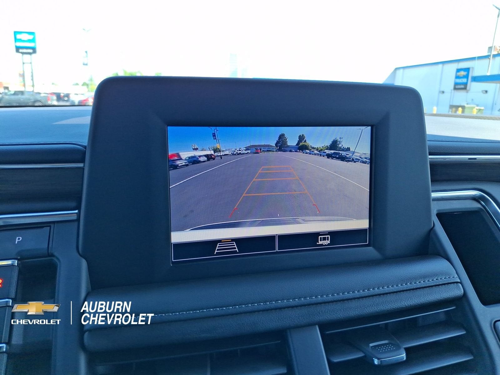 2022 Chevrolet Suburban LS