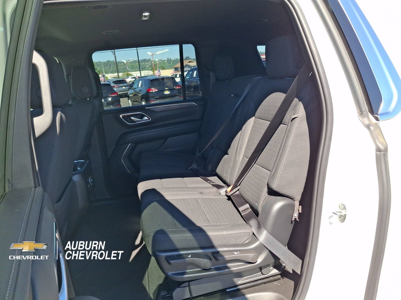 2022 Chevrolet Suburban LS