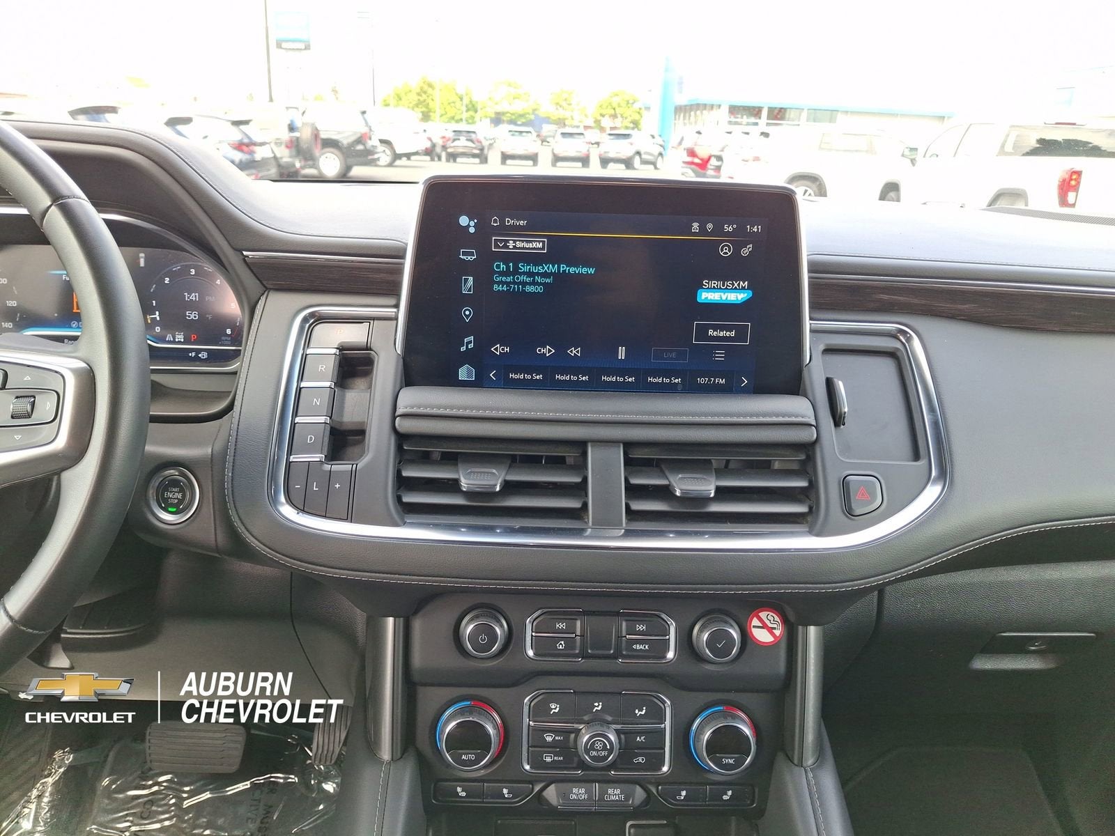 2024 Chevrolet Suburban LT
