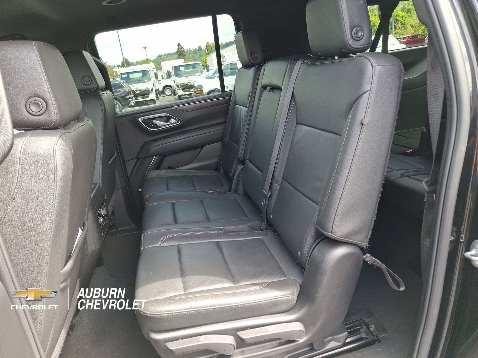 2024 Chevrolet Suburban LT