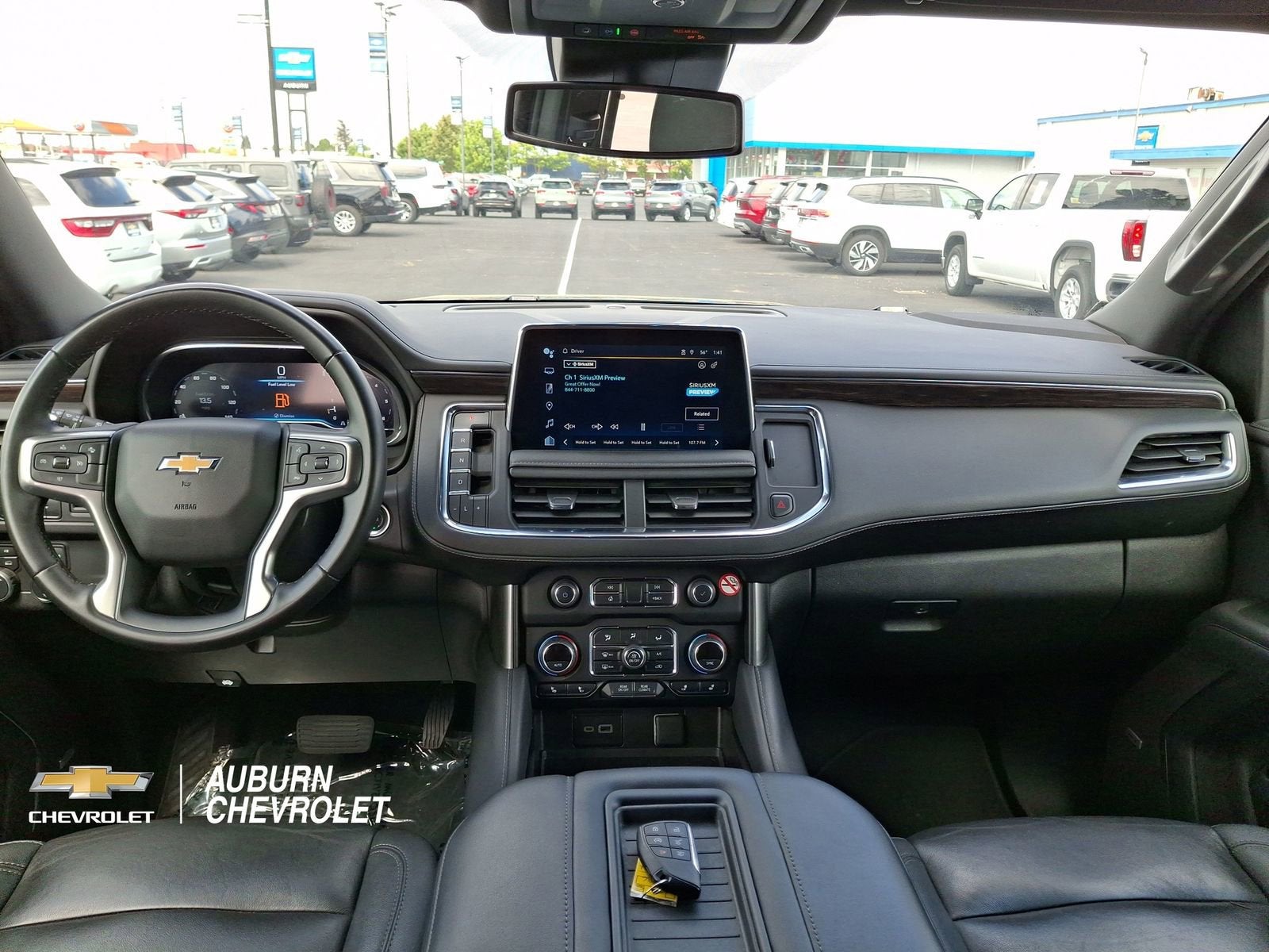2024 Chevrolet Suburban LT