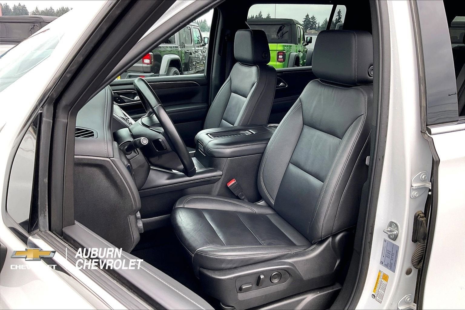 2024 Chevrolet Suburban LT