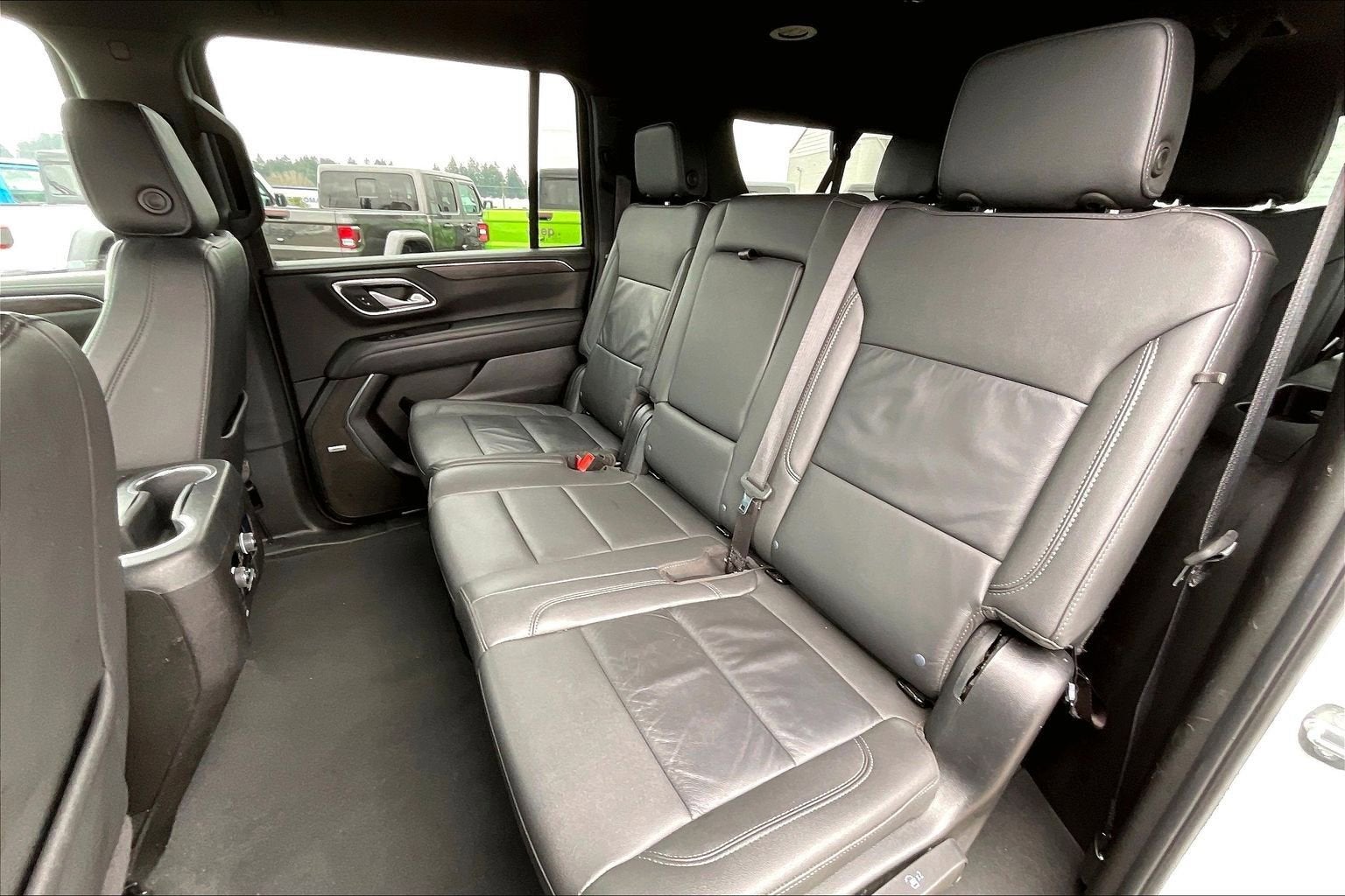 2024 Chevrolet Suburban LT