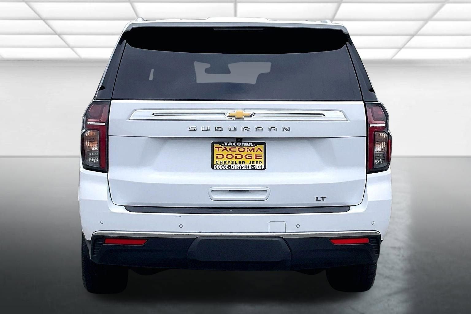 2024 Chevrolet Suburban LT