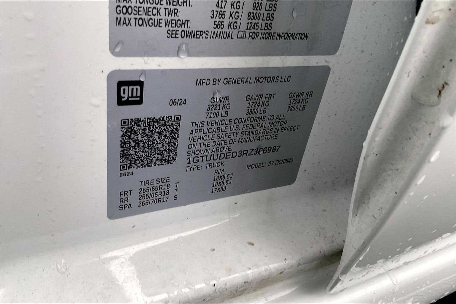 2024 GMC Sierra 1500 SLT