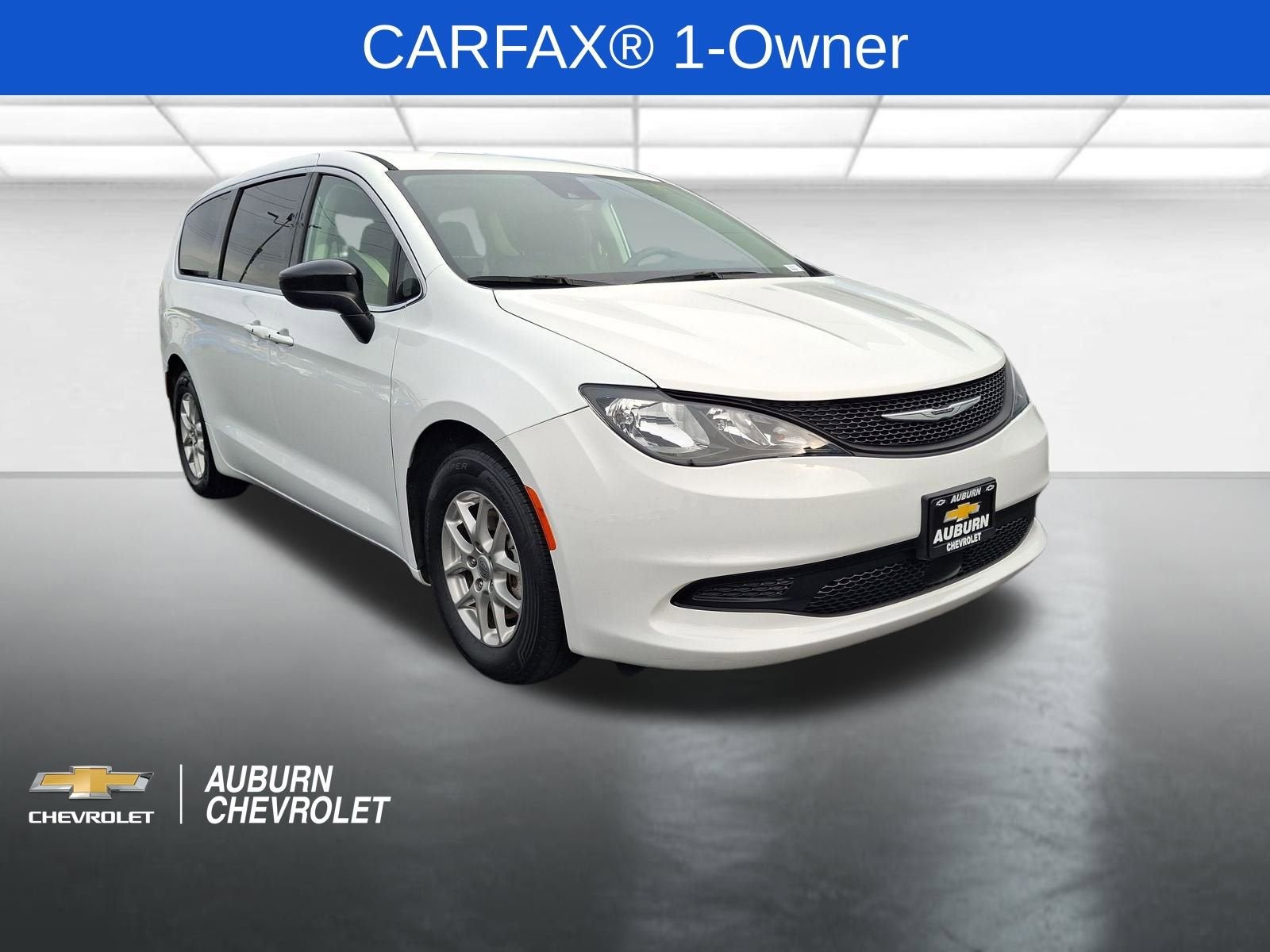 2024 Chrysler Voyager LX