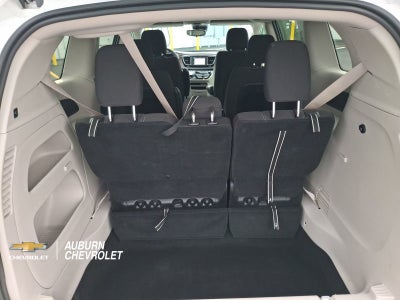 2024 Chrysler Voyager LX