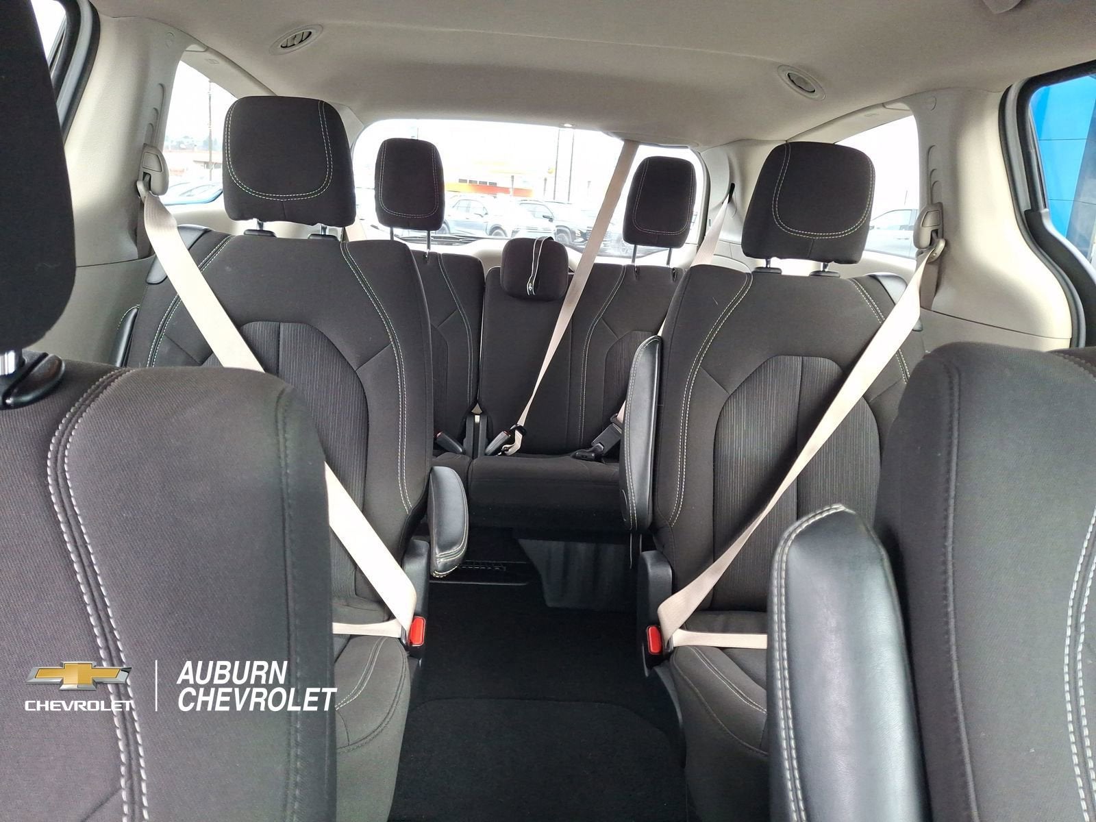 2024 Chrysler Voyager LX