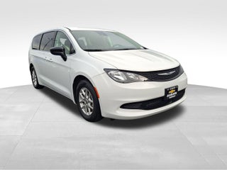 2024 Chrysler Voyager LX