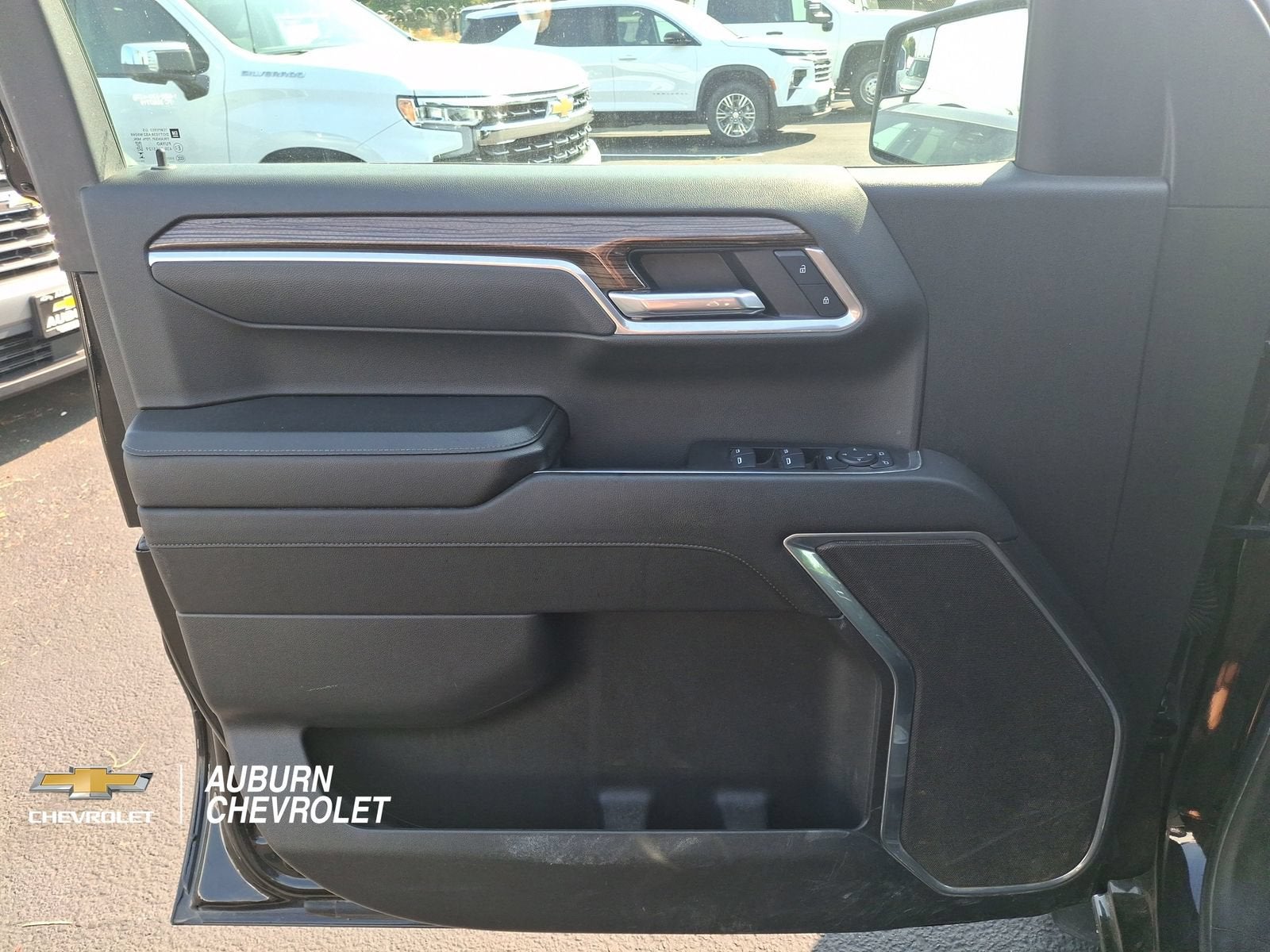 2025 Chevrolet Silverado 1500 LT LT1