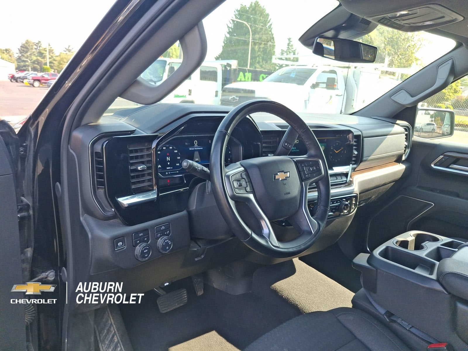 2025 Chevrolet Silverado 1500 LT LT1