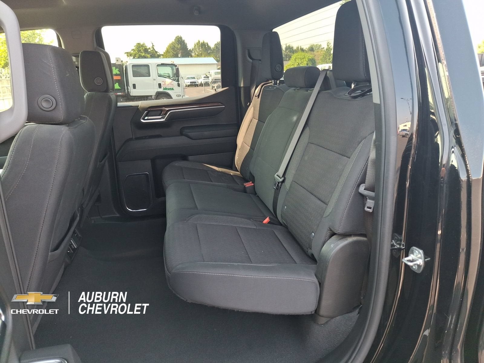 2025 Chevrolet Silverado 1500 LT LT1