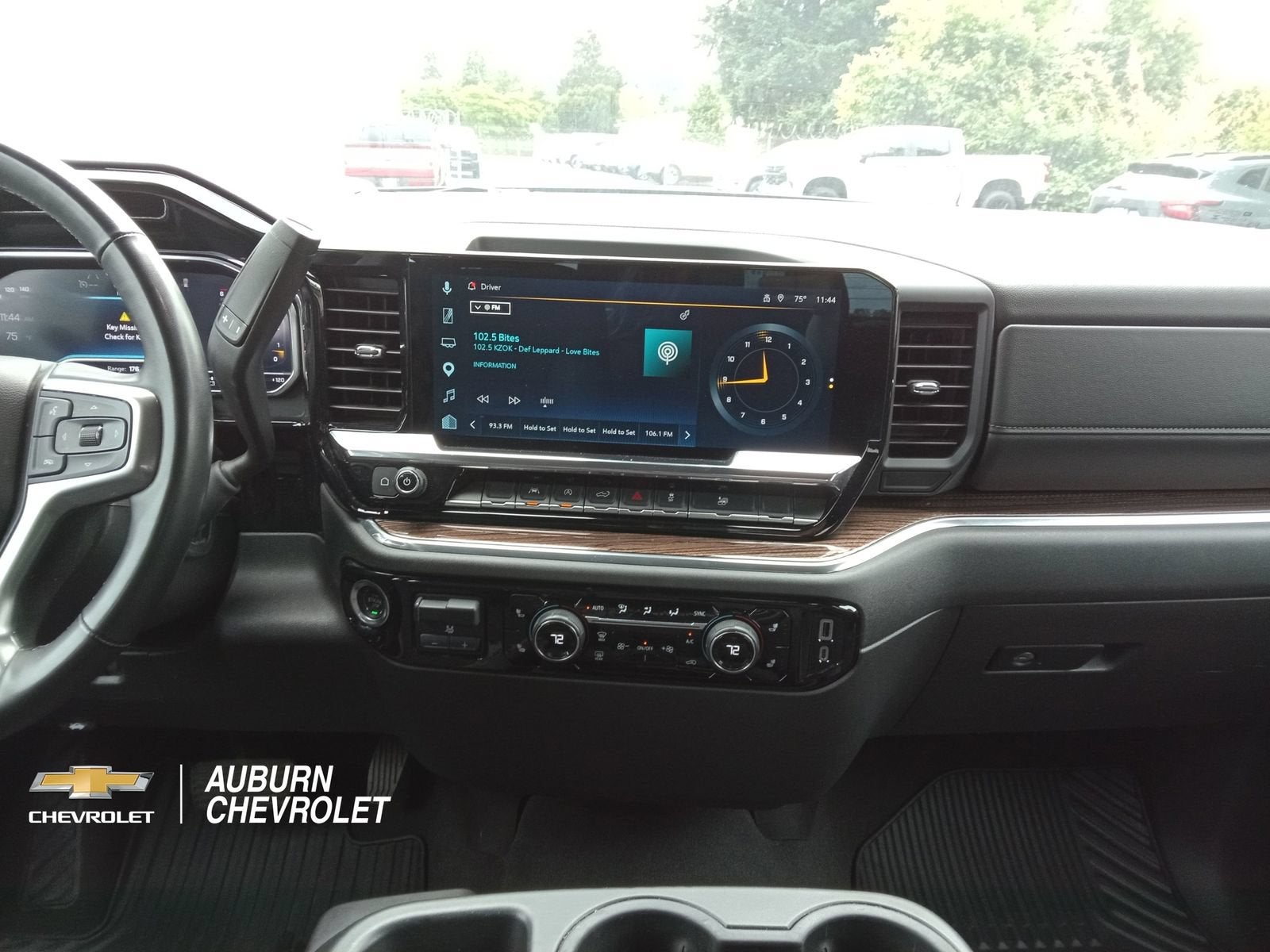 2025 Chevrolet Silverado 1500 LT LT1