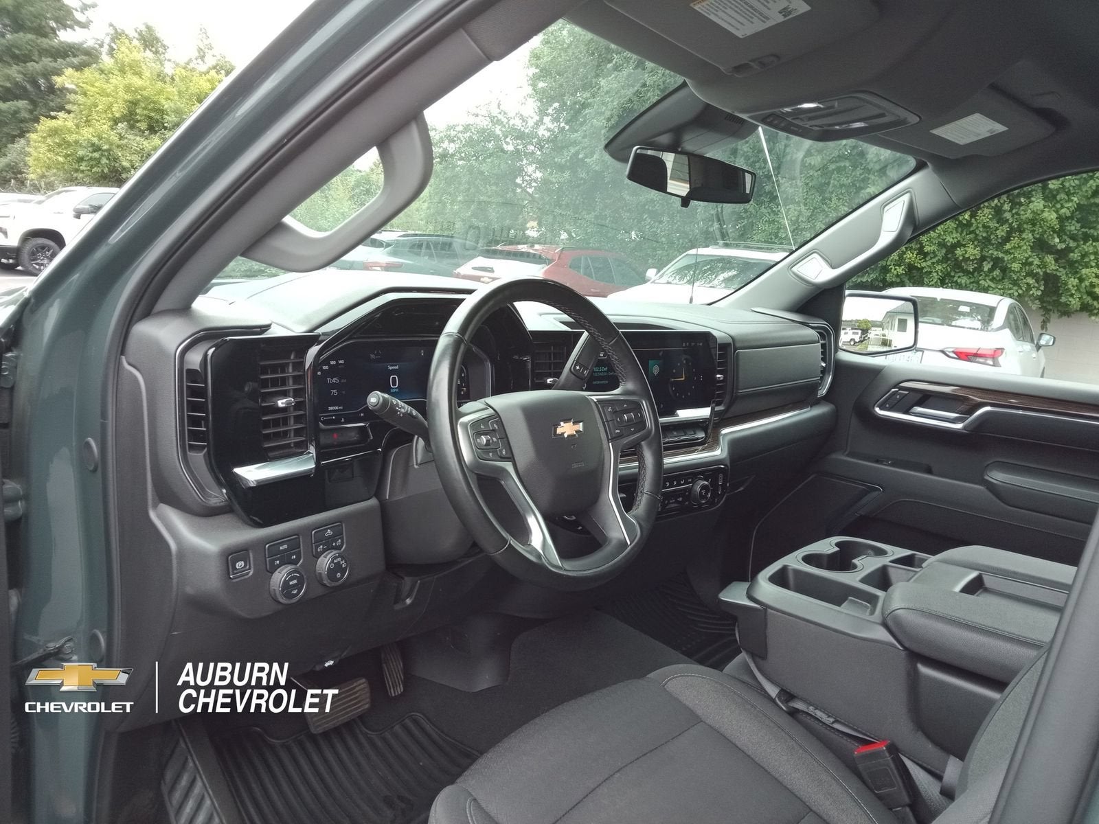 2025 Chevrolet Silverado 1500 LT LT1