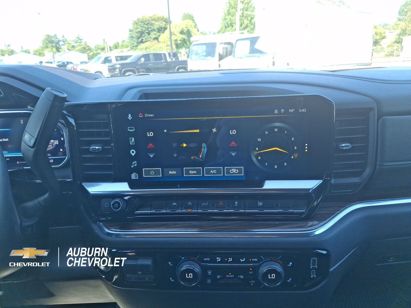 2025 Chevrolet Silverado 1500 LT LT1