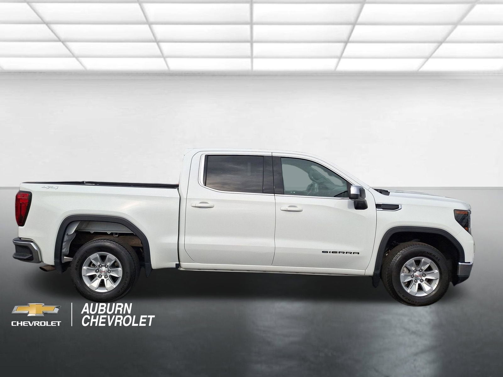 2024 GMC Sierra 1500 SLE