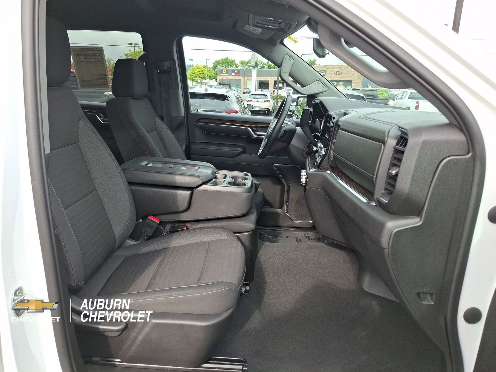 2024 GMC Sierra 1500 SLE
