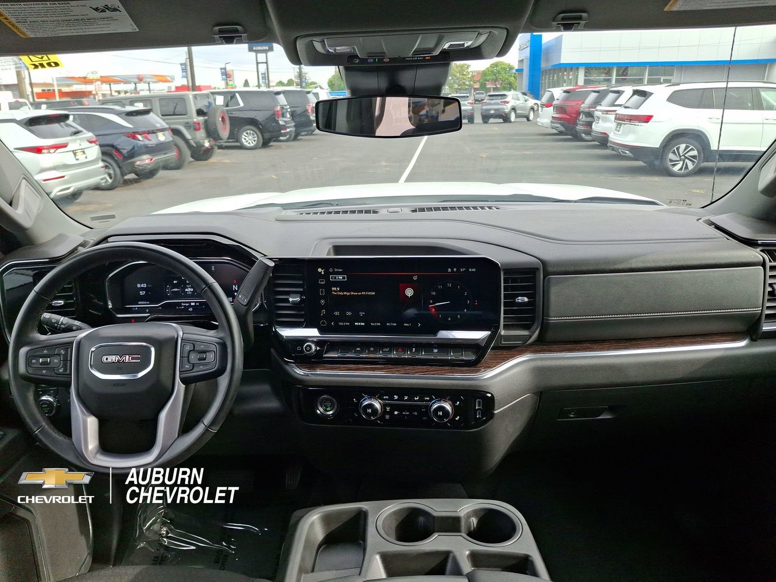 2024 GMC Sierra 1500 SLE