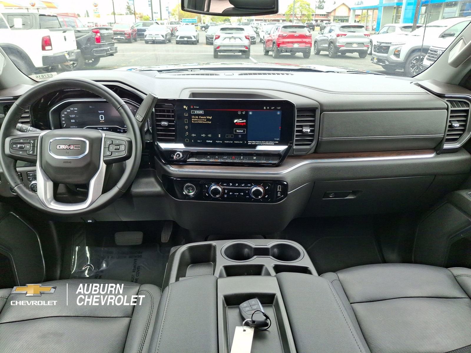 2024 GMC Sierra 1500 SLT