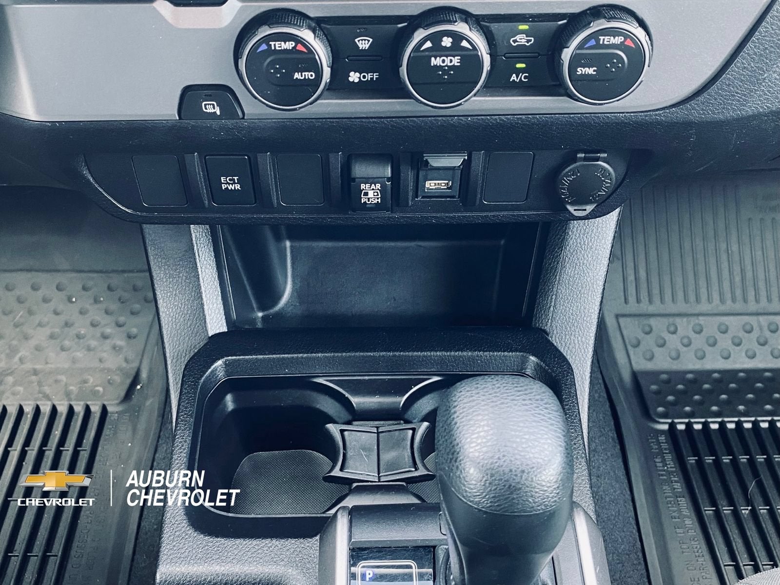 2022 Toyota Tacoma SR5 V6