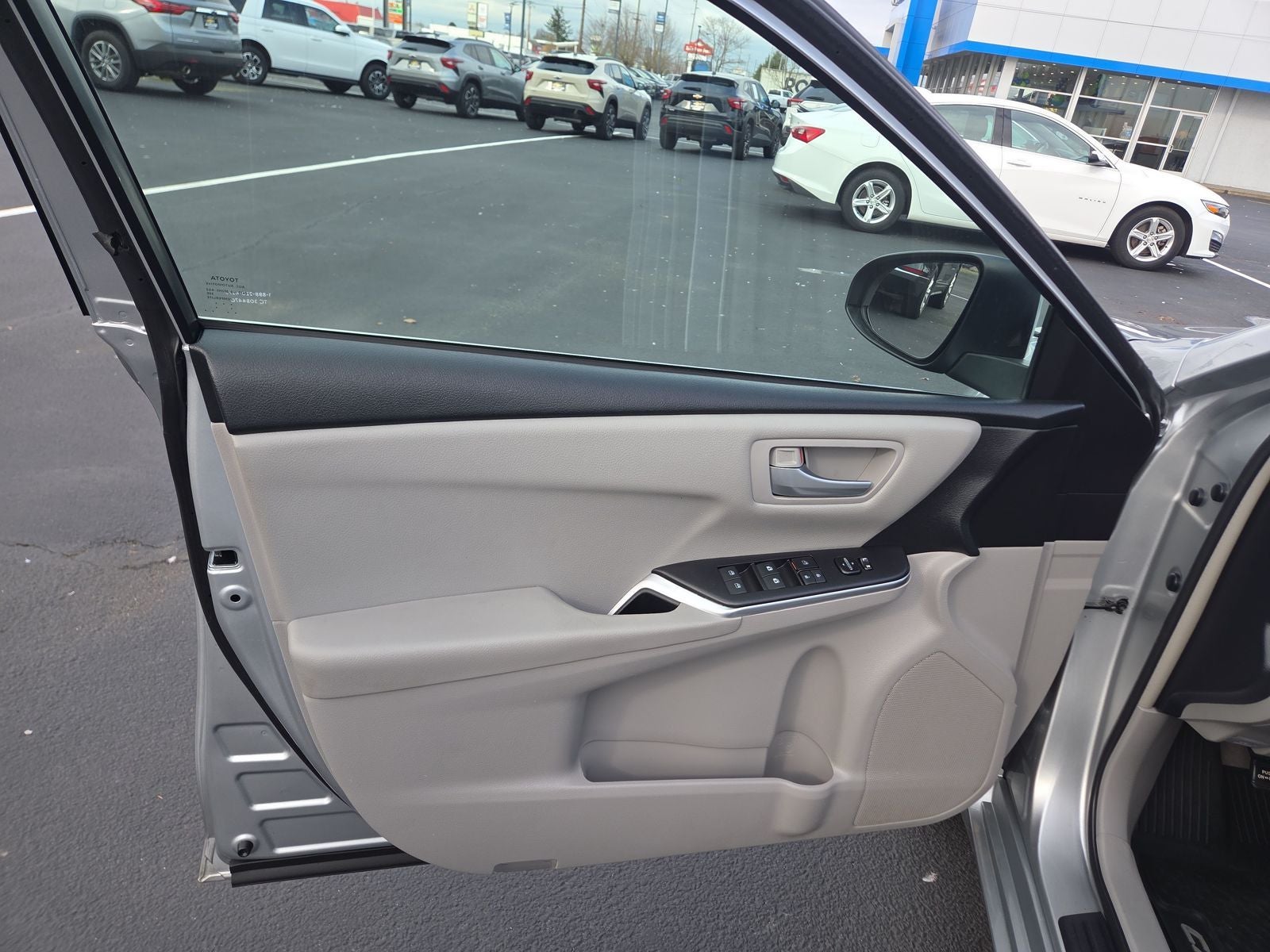 2017 Toyota Camry LE