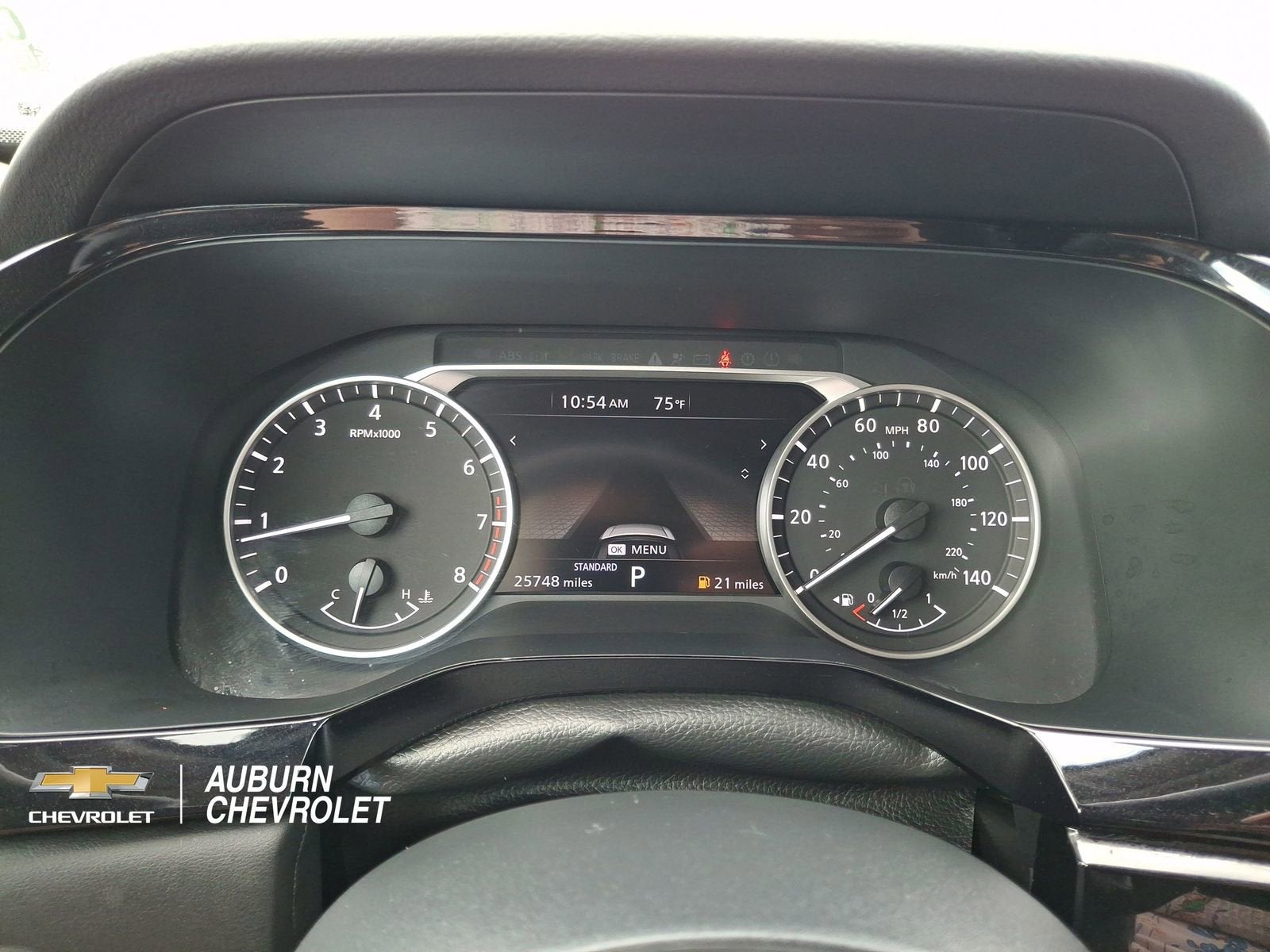 2025 Nissan Pathfinder SV