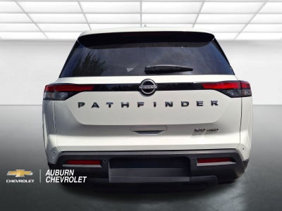 2024 Nissan Pathfinder SV
