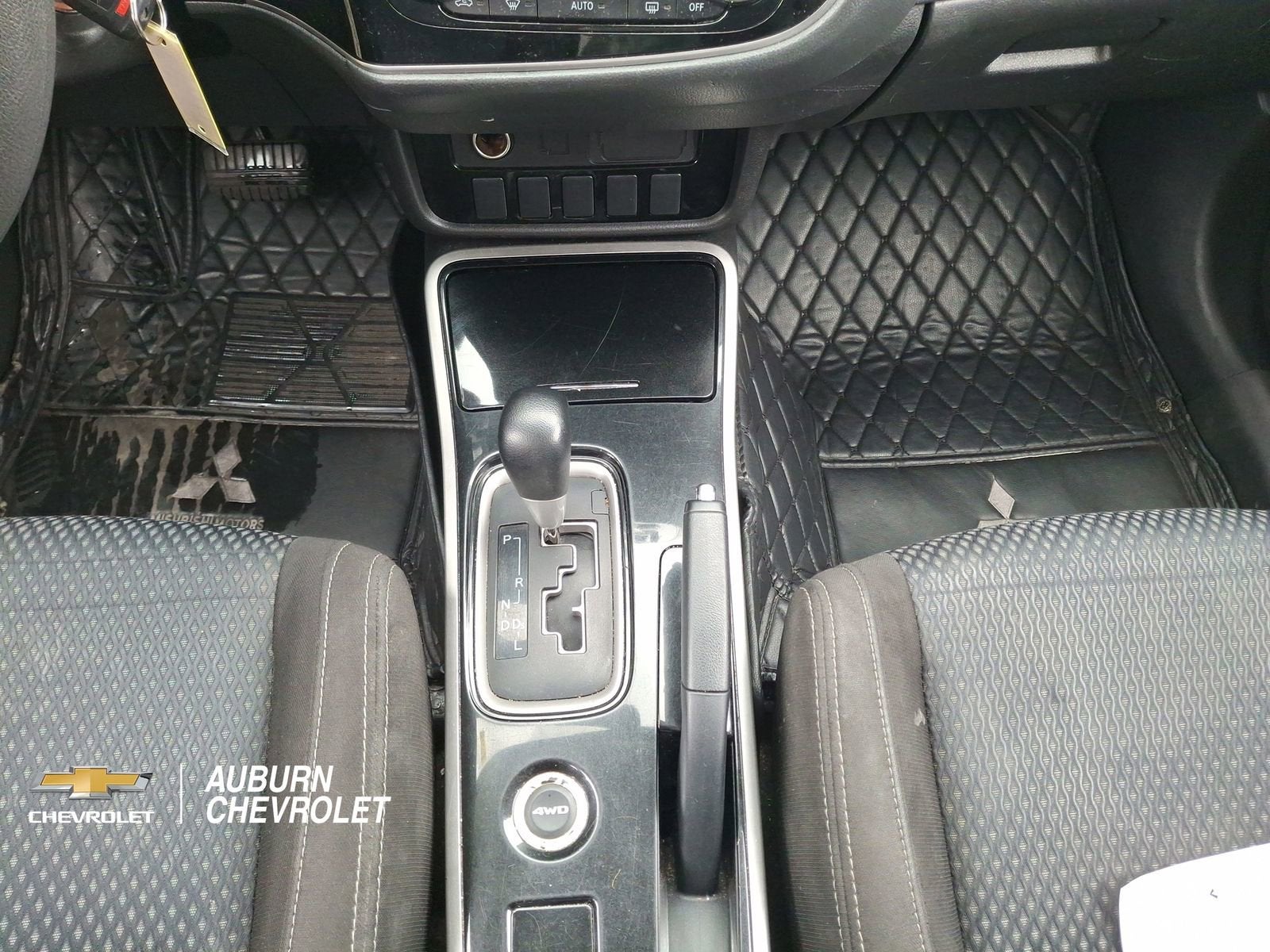 2018 Mitsubishi Outlander ES
