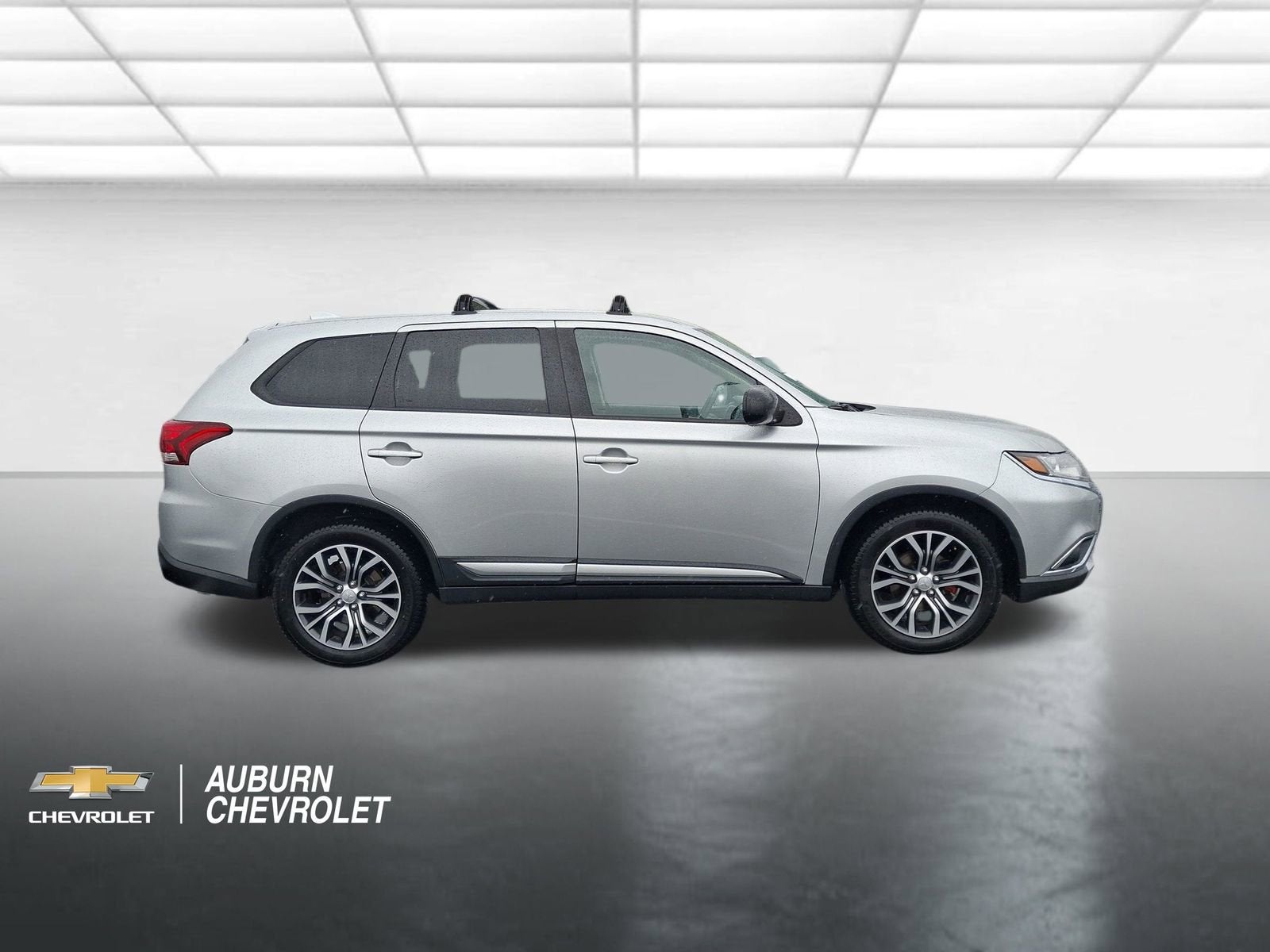 2018 Mitsubishi Outlander ES