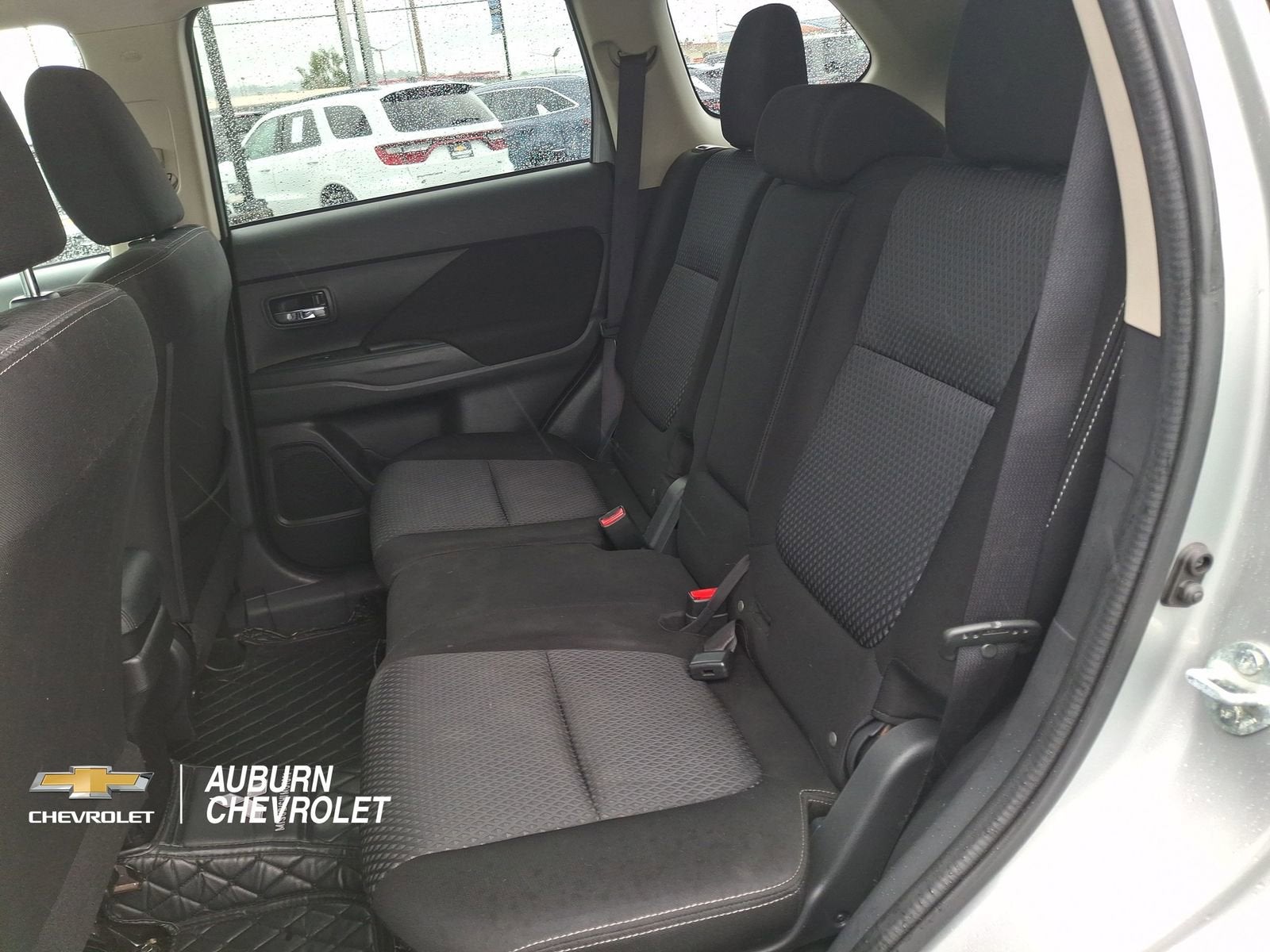 2018 Mitsubishi Outlander ES